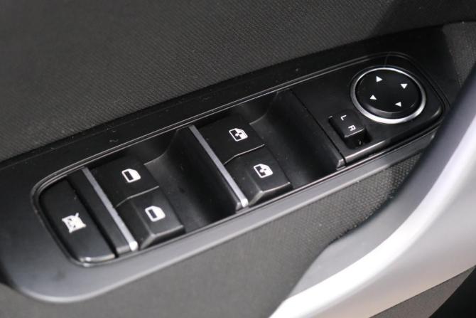Kia Ceed III с пробегом 2018 года, цена 1 579 000 рублей, 78500 км, хэтчбек, Автокод Объявления