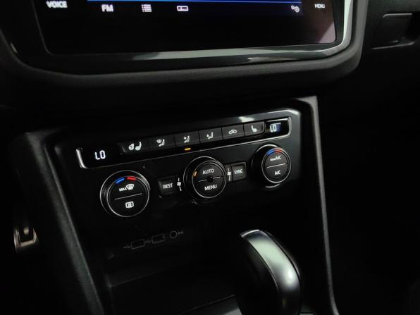 Volkswagen Tiguan II с пробегом 2020 года, цена 2 899 000 рублей, 26781 км, внедорожник, Автокод Объявления