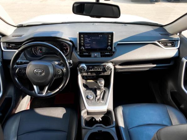 Toyota RAV4 V (XA50) с пробегом 2021 года, цена 3 619 000 рублей, 75428 км, внедорожник, Автокод Объявления