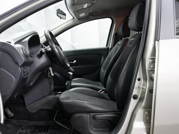 Renault Logan II Рестайлинг с пробегом 2021 года, цена 1 310 000 рублей, 63000 км, седан, Автокод Объявления