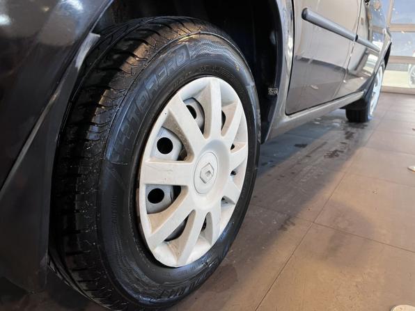 Renault Logan I Рестайлинг с пробегом 2011 года, цена 270 000 рублей, 387127 км, седан, Автокод Объявления