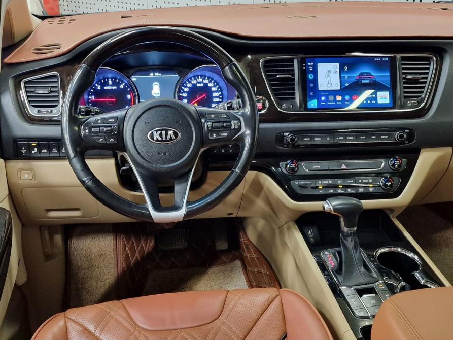 Kia Carnival III Москва  - изображение 8