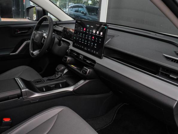 Toyota RAV4 VI (XA60) с пробегом 2026 года, цена 3 770 000 рублей, 2861 км, внедорожник, Автокод Объявления