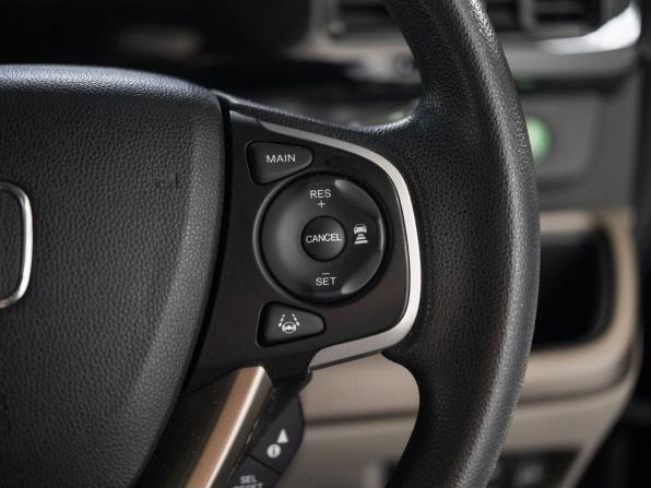 Honda Stepwgn V Рестайлинг с пробегом 2019 года, цена 1 950 000 рублей, 91286 км, минивэн, Автокод Объявления
