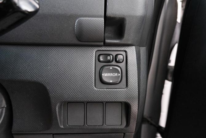Toyota Ractis I с пробегом 2006 года, цена 629 000 рублей, 174000 км, хэтчбек, Автокод Объявления