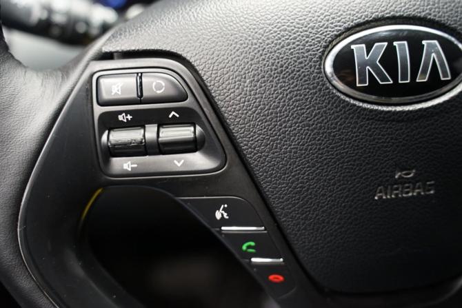 Kia Ceed II Рестайлинг с пробегом 2018 года, цена 1 444 000 рублей, 182923 км, хэтчбек, Автокод Объявления