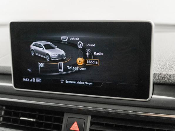 Audi A4 V (B9) с пробегом 2017 года, цена 1 945 000 рублей, 72000 км, универсал, Автокод Объявления