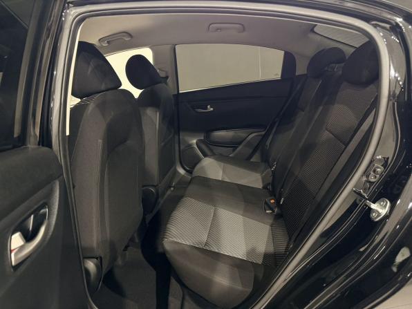 Kia Rio IV с пробегом 2018 года, цена 1 299 000 рублей, 98813 км, седан, Автокод Объявления
