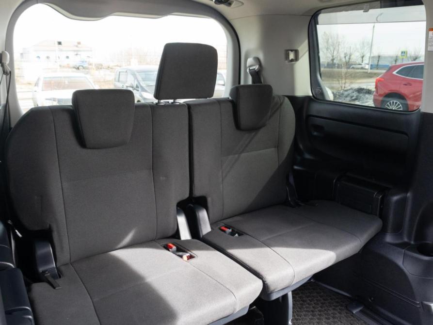 Toyota Esquire I Улан-Удэ  - изображение 14