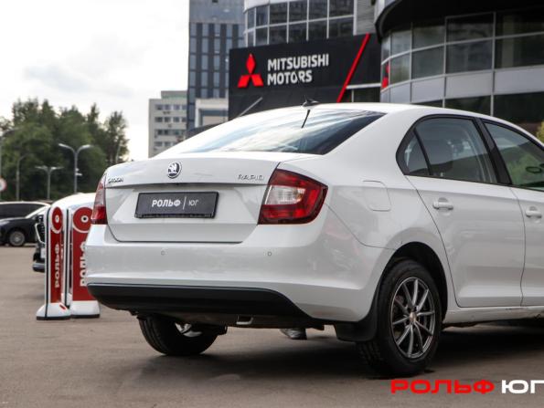 Skoda Rapid I Рестайлинг с пробегом 2018 года, цена 993 000 рублей, 179796 км, лифтбек, Автокод Объявления
