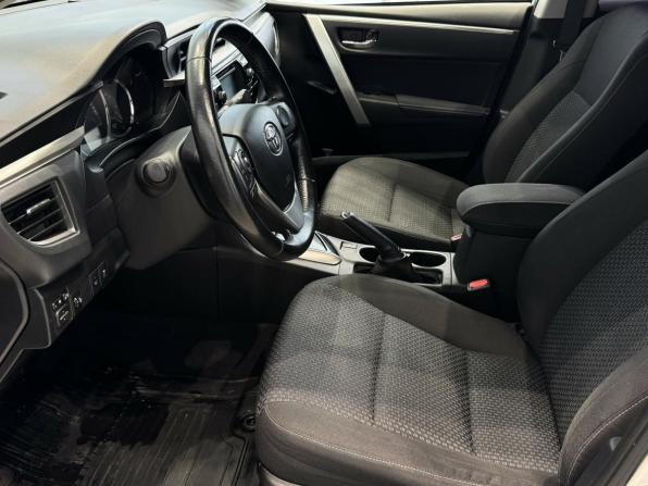 Toyota Corolla XI (E160 E170 E180) с пробегом 2013 года, цена 1 399 000 рублей, 158211 км, седан, Автокод Объявления
