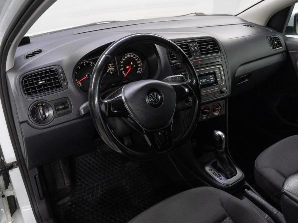 Volkswagen Polo V Рестайлинг с пробегом 2017 года, цена 1 169 000 рублей, 152353 км, седан, Автокод Объявления