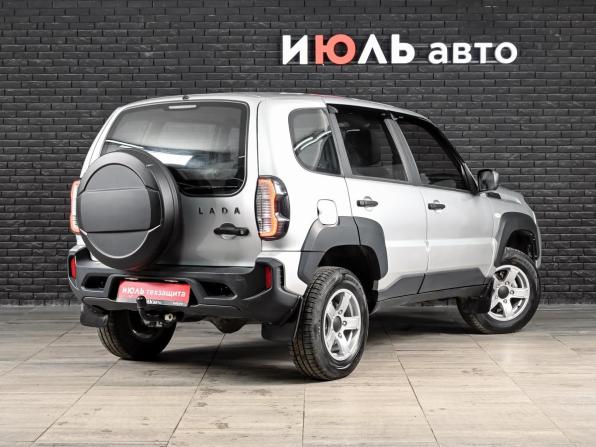 Lada (ВАЗ) Niva Travel I с пробегом 2025 года, цена 1 400 000 рублей, 18572 км, внедорожник, Автокод Объявления