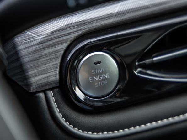 JAC JS6 с пробегом 2023 года, цена 1 668 000 рублей, 35919 км, внедорожник, Автокод Объявления