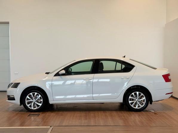 Skoda Octavia III (A7) Рестайлинг с пробегом 2018 года, цена 1 770 000 рублей, 110761 км, лифтбек, Автокод Объявления