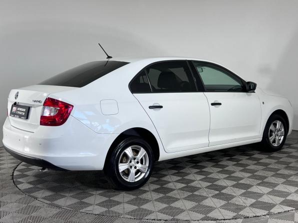 Skoda Rapid I с пробегом 2016 года, цена 1 045 000 рублей, 107609 км, лифтбек, Автокод Объявления