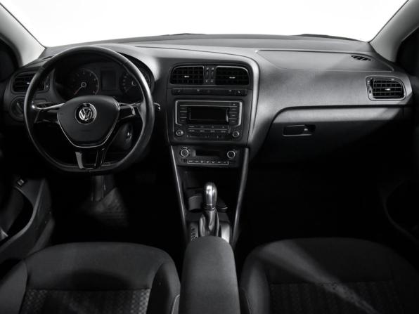 Volkswagen Polo V Рестайлинг с пробегом 2017 года, цена 965 000 рублей, 55531 км, седан, Автокод Объявления