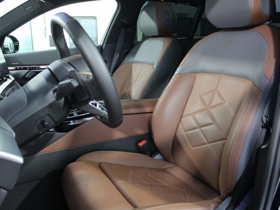 BMW 5 серии VIII (G60/G61/G68) Москва  - изображение 15