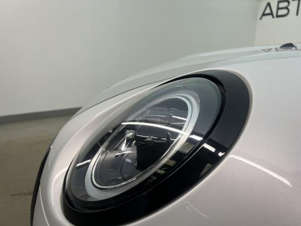 Mini Hatch III (F55/F56) Рестайлинг 2 с пробегом 2021 года, цена 3 850 000 рублей, 43068 км, хэтчбек, Автокод Объявления