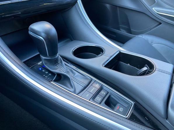 Toyota Avalon V с пробегом 2022 года, цена 3 599 000 рублей, 111118 км, седан, Автокод Объявления
