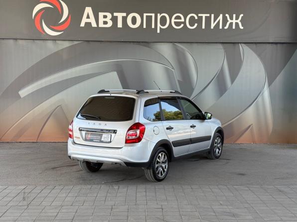 Lada (ВАЗ) Granta I Рестайлинг с пробегом 2023 года, цена 980 000 рублей, 17700 км, универсал, Автокод Объявления