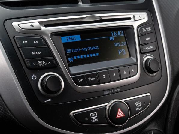 Hyundai Solaris I Рестайлинг с пробегом 2016 года, цена 1 070 000 рублей, 100198 км, седан, Автокод Объявления