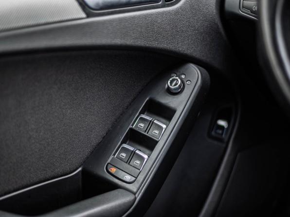 Audi A4 IV (B8) Рестайлинг с пробегом 2012 года, цена 1 250 000 рублей, 177132 км, седан, Автокод Объявления