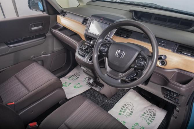 Honda Freed II с пробегом 2018 года, цена 1 449 000 рублей, 131000 км, компактвэн, Автокод Объявления