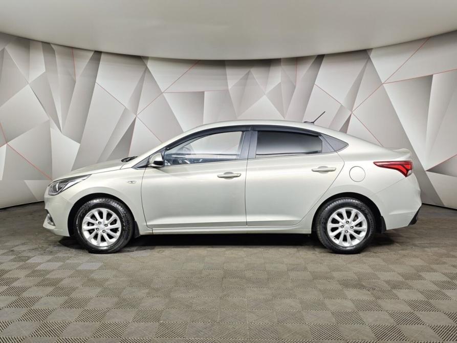 Hyundai Solaris II Москва  - изображение 5