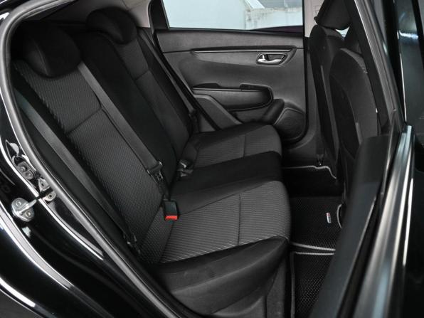 Kia Rio IV с пробегом 2017 года, цена 1 499 000 рублей, 99323 км, седан, Автокод Объявления