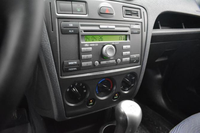 Ford Fusion I Рестайлинг с пробегом 2006 года, цена 399 000 рублей, 140000 км, хэтчбек, Автокод Объявления