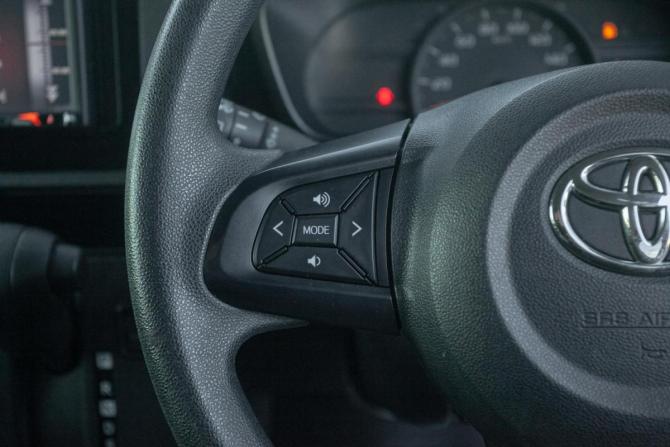 Toyota Roomy I с пробегом 2018 года, цена 998 000 рублей, 106000 км, микровэн, Автокод Объявления