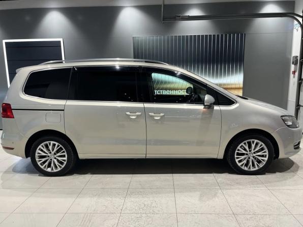 Volkswagen Sharan II с пробегом 2013 года, цена 1 450 000 рублей, 64062 км, минивэн, Автокод Объявления