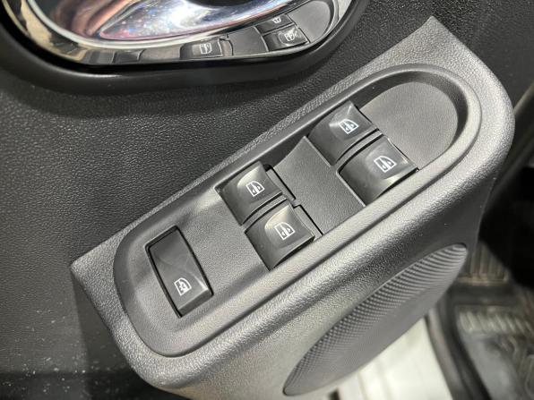 Renault Duster I Рестайлинг с пробегом 2016 года, цена 1 140 000 рублей, 106384 км, внедорожник, Автокод Объявления