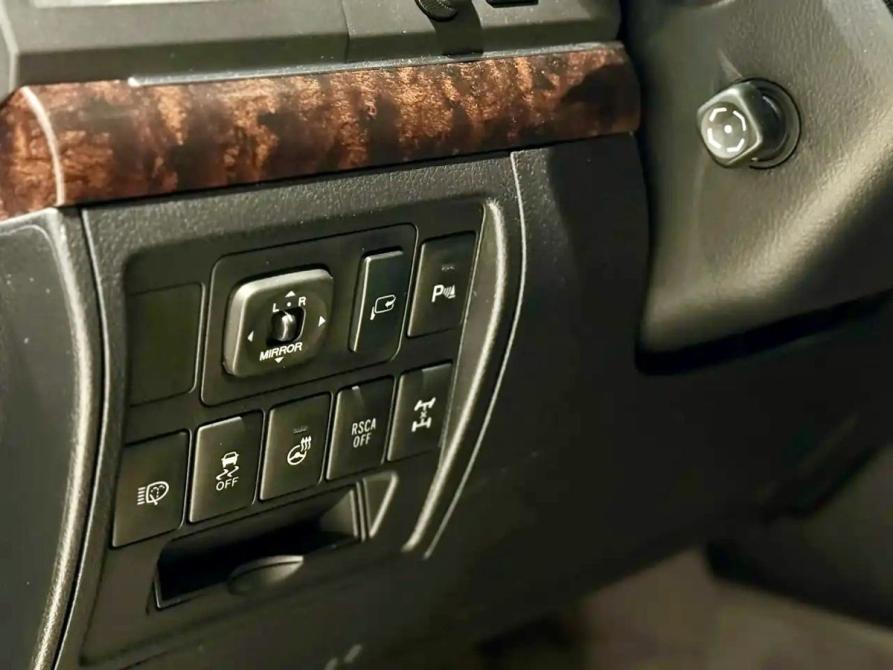 Toyota Land Cruiser 200 Series Рестайлинг 1 Новосибирск  - изображение 24
