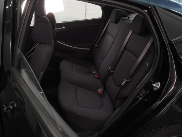 Hyundai Solaris I с пробегом 2013 года, цена 987 000 рублей, 123015 км, седан, Автокод Объявления