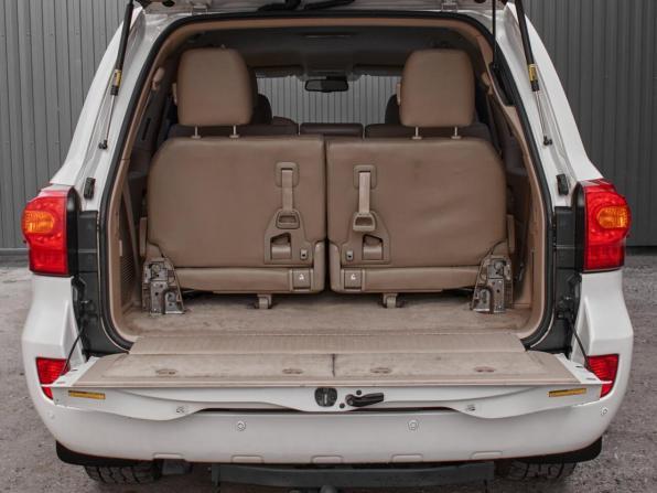 Toyota Land Cruiser 200 Series Рестайлинг 1 с пробегом 2012 года, цена 3 680 000 рублей, 235050 км, внедорожник, Автокод Объявления