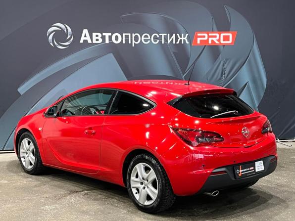Opel Astra J Рестайлинг с пробегом 2013 года, цена 950 000 рублей, 117901 км, хэтчбек, Автокод Объявления