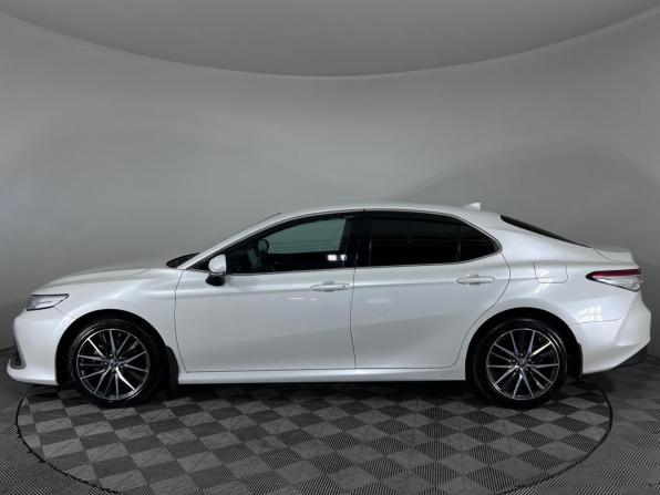 Toyota Camry VIII (XV70) Рестайлинг с пробегом 2021 года, цена 3 350 000 рублей, 55614 км, седан, Автокод Объявления