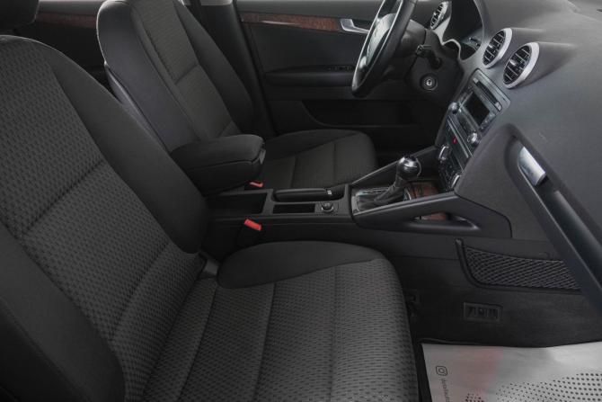 Audi A3 II (8P) Рестайлинг 2 с пробегом 2012 года, цена 899 000 рублей, 99141 км, хэтчбек, Автокод Объявления
