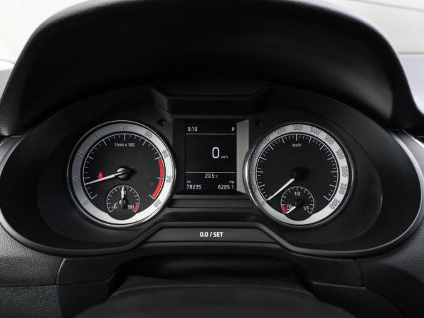Skoda Octavia III (A7) Рестайлинг с пробегом 2017 года, цена 2 149 000 рублей, 78233 км, лифтбек, Автокод Объявления