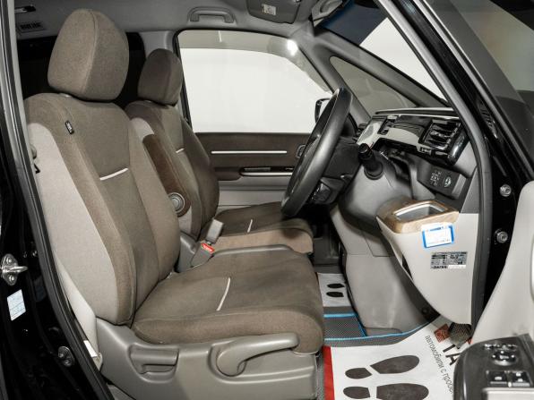 Honda Stepwgn V с пробегом 2015 года, цена 1 689 500 рублей, 165220 км, минивэн, Автокод Объявления