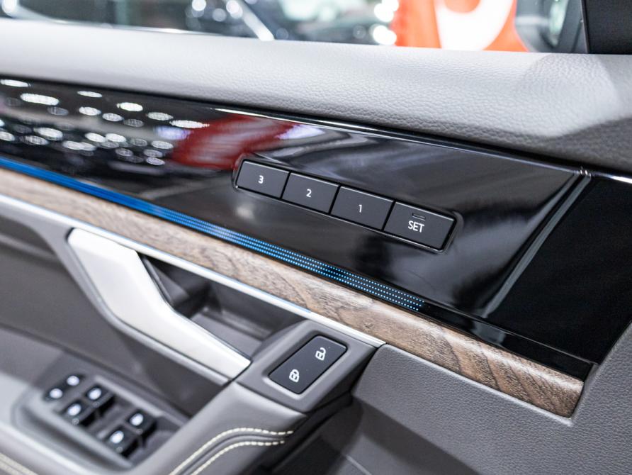 Volkswagen Touareg III Санкт-Петербург  - изображение 26