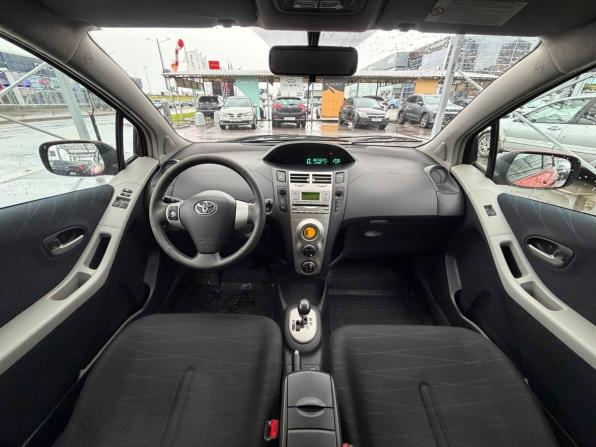Toyota Yaris II с пробегом 2007 года, цена 395 000 рублей, 287000 км, хэтчбек, Автокод Объявления
