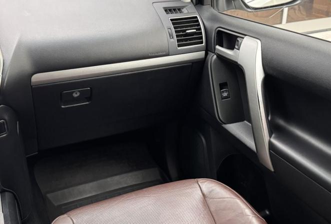 Toyota Land Cruiser Prado 150 Series Рестайлинг 2 с пробегом 2019 года, цена 4 480 000 рублей, 223424 км, внедорожник, Автокод Объявления