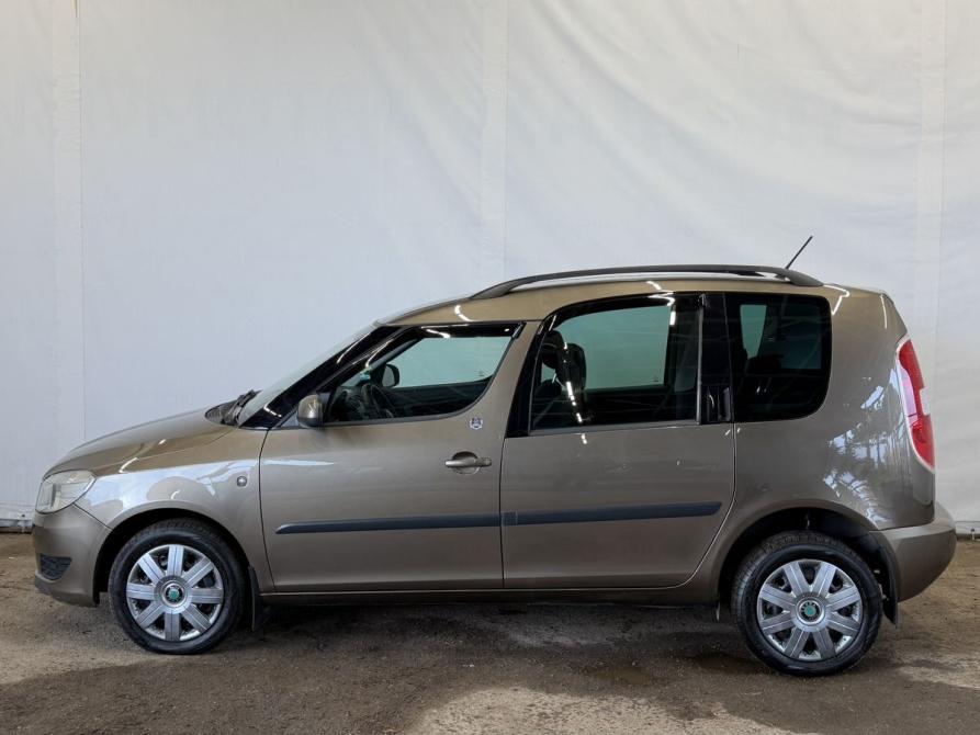 Skoda Roomster I Рестайлинг Псков  - изображение 7