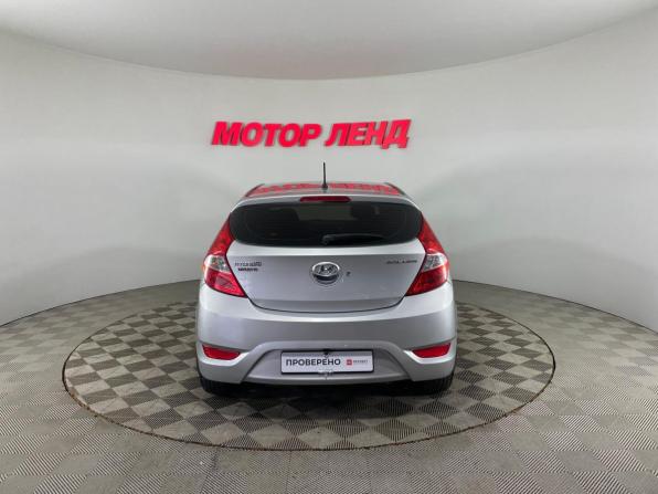 Hyundai Solaris I с пробегом 2012 года, цена 710 000 рублей, 105478 км, хэтчбек, Автокод Объявления