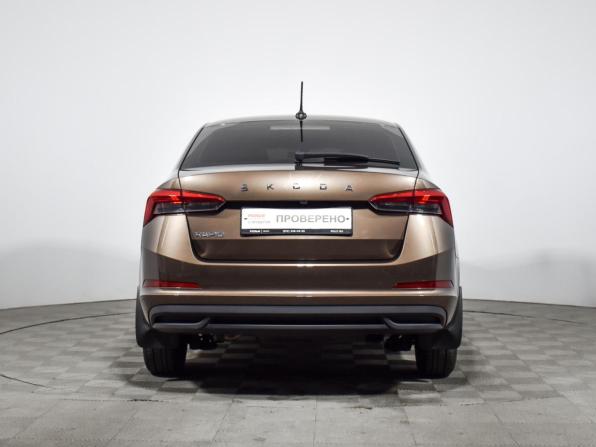 Skoda Rapid II с пробегом 2021 года, цена 1 699 000 рублей, 23106 км, лифтбек, Автокод Объявления