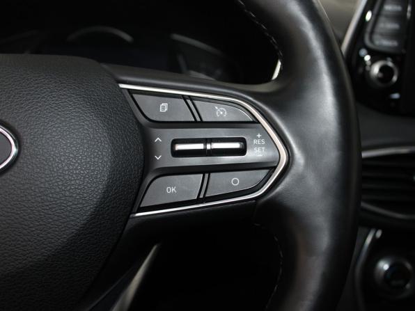 Hyundai Santa Fe IV с пробегом 2018 года, цена 2 759 900 рублей, 138547 км, внедорожник, Автокод Объявления