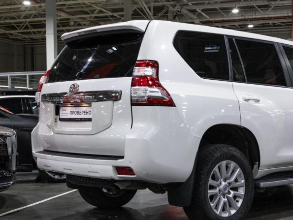Toyota Land Cruiser Prado 150 Series Рестайлинг 1 с пробегом 2015 года, цена 2 999 585 рублей, 241627 км, внедорожник, Автокод Объявления